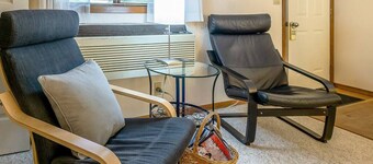 Lodge Room 4 with Jacuzzi Tub at Green Springs Inn
