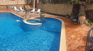 Piscine extérieure