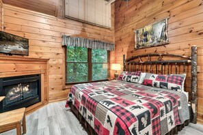2 bedrooms, iron/ironing board, free WiFi, bed sheets - Cozy Cabin w/ Hot Tub, Fire Pit & Game Room Near Dollywood (Sevierville)