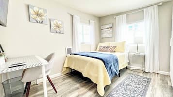 1 bedroom, desk, iron/ironing board, free WiFi