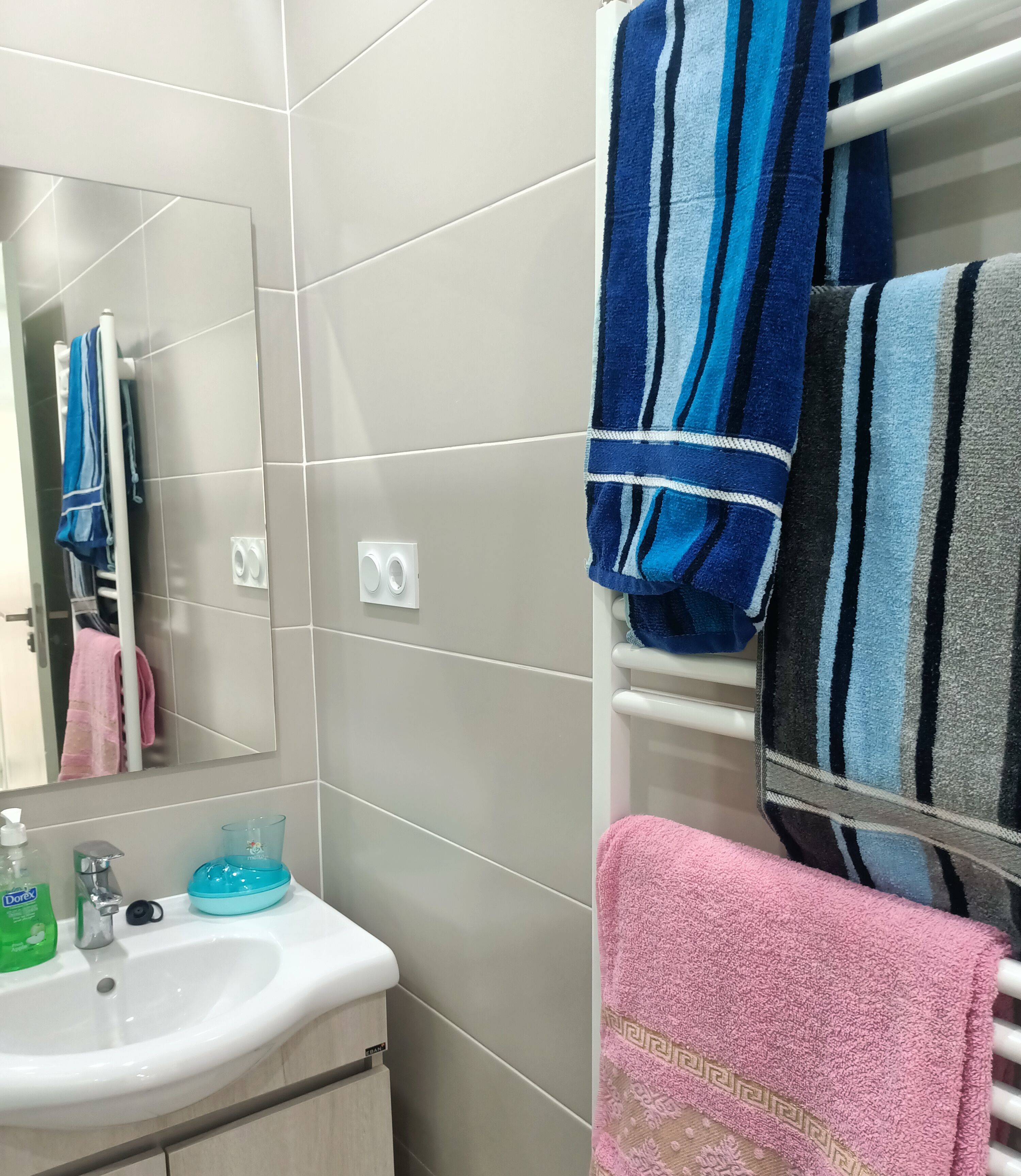 Dusche, Handtücher, Seife, Shampoo