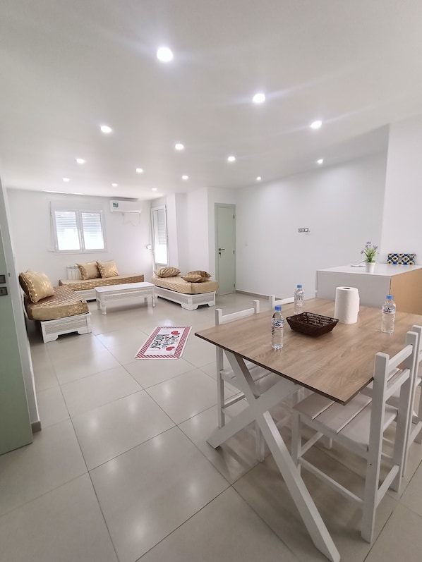 Interior - Appartement Familial Bord de mer à 15min des Parc de Jeux (Bordj El Kiffan)