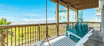 Absolutely Stunning Oceanfront - Inside & Out!