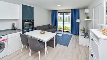 1 bedroom, desk, laptop workspace, blackout drapes