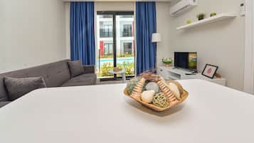 1 Schlafzimmer, Schreibtisch, laptopgeeigneter Arbeitsplatz