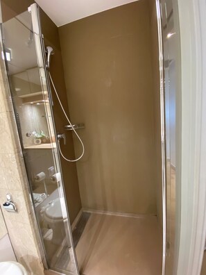 Shower, hair dryer - CHA512 / Studio 2mn Croisette beaches (Cannes)