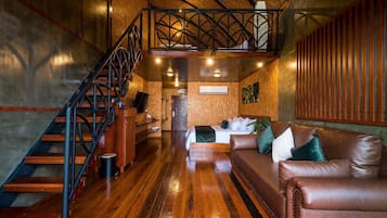Appartement Duplex | 1 chambre, coffres-forts dans les chambres, rideaux occultants