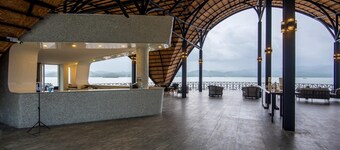 Leaf Lake Kan Resort