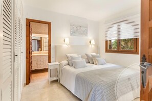 3 sovrum, strykjärn/strykbräda, wi-fi och sängkläder