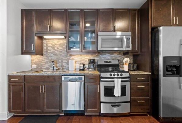Fridge, microwave, oven, stovetop