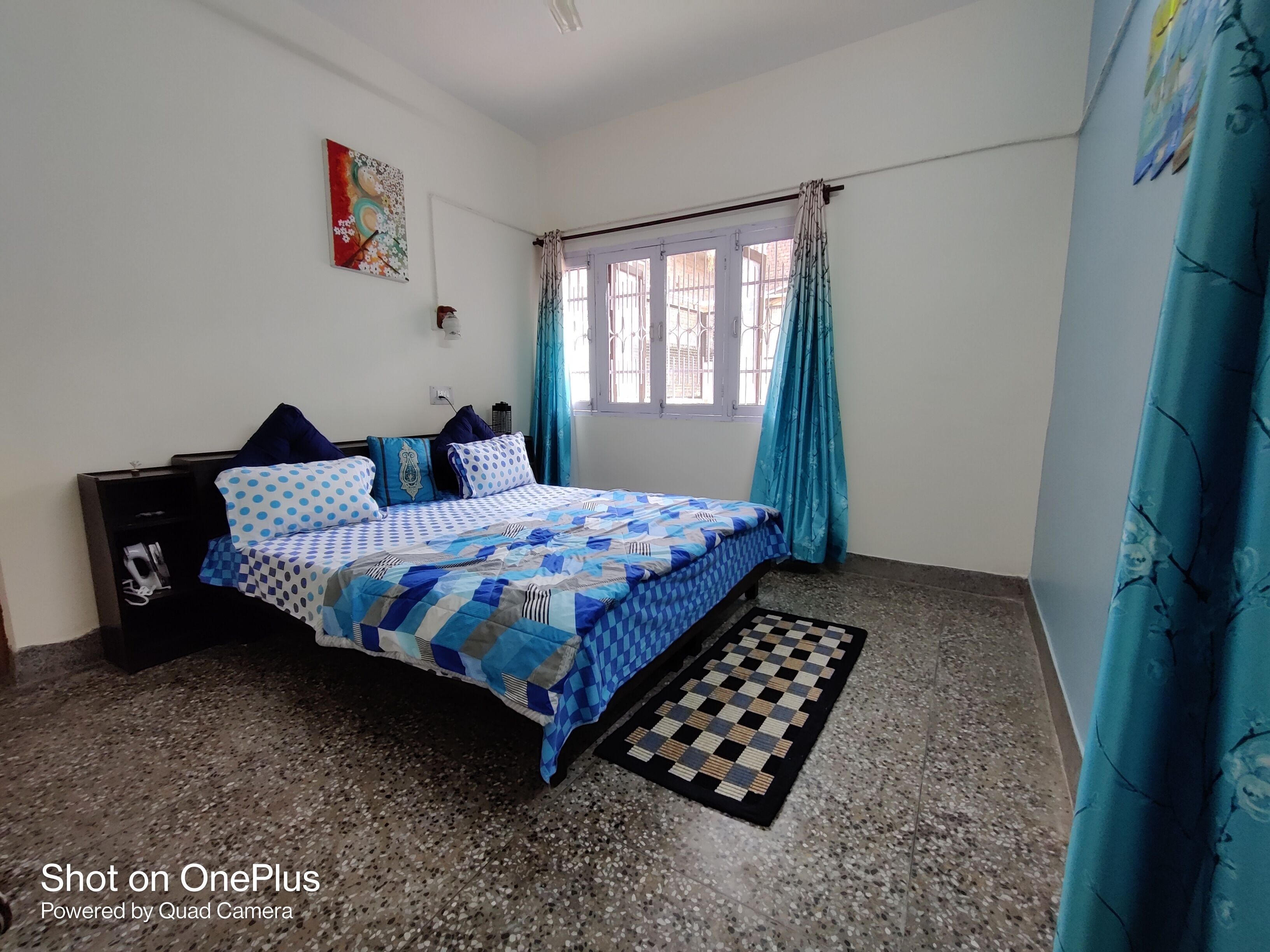 2 多间卧室、WiFi、床单