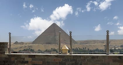 pyramids tower view inn