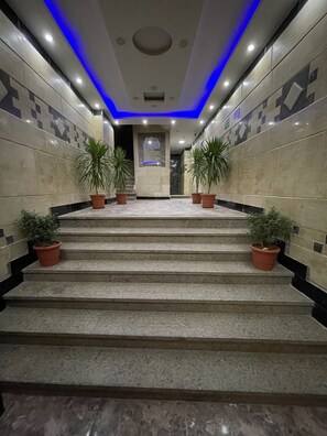 Exterior - pyramids tower view inn (Giza)