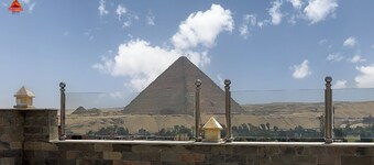 pyramids tower view inn