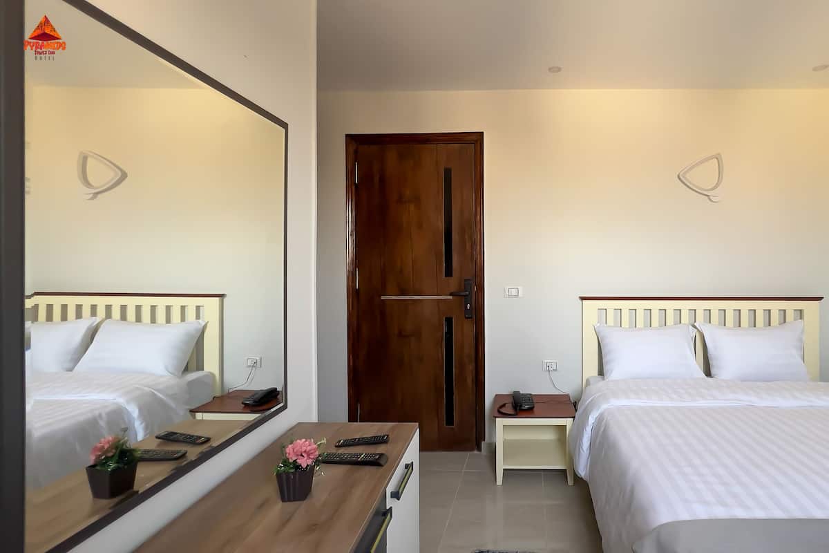 Chambre Double Supérieure, 1 lit double, non-fumeurs, vue vallée | 4 chambres, draps en coton égyptien, literie de qualité supérieure