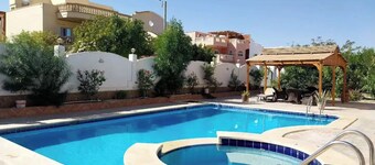 Apartment + rooftop in Villa with pool