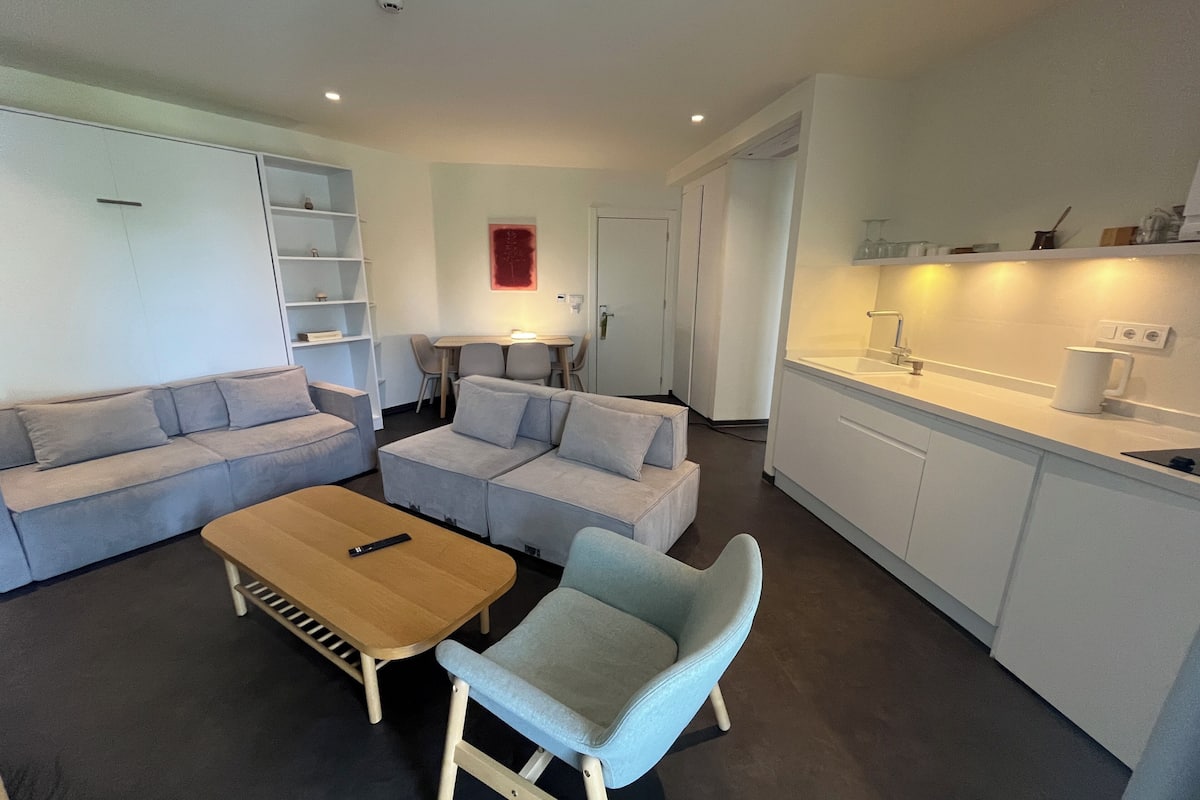 Loft superior | Ropa de cama de alta calidad, minibar, caja fuerte