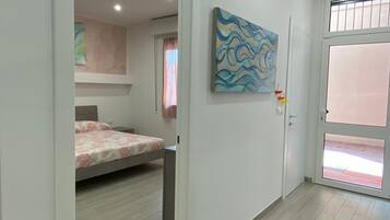 1 chambre, fer et planche Ă repasser, lit parapluie, Wi-Fi