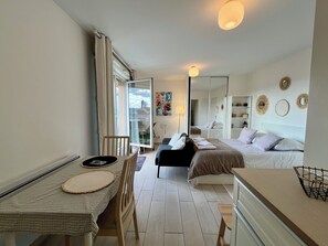 1 camera, ferro/asse da stiro, Wi-Fi, lenzuola