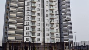 Front of property - Starbookingz apartment (Lekki)