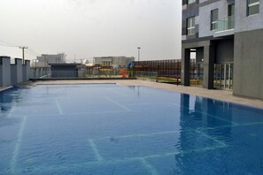 Classic Apartment | Indoor/outdoor pool | Outdoor pool - Starbookingz apartment (Lekki)