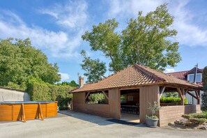 Familie huis, meerdere slaapkamers (Wellness Estate Hedonia Near) | Terrein van de accommodatie