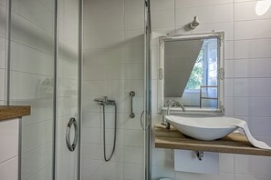 Family House, Multiple Bedrooms (Wellness Estate Hedonia Near) | Bathroom | Shower, hair dryer, towels, soap - Wellness Estate Hedonia Near Varazdin (Petrijanec)