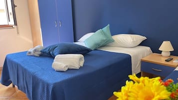 Basic Triple Room (Sea) | Free WiFi
