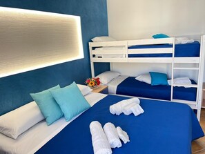 Basic Quadruple Room (Jeansata) | Free WiFi