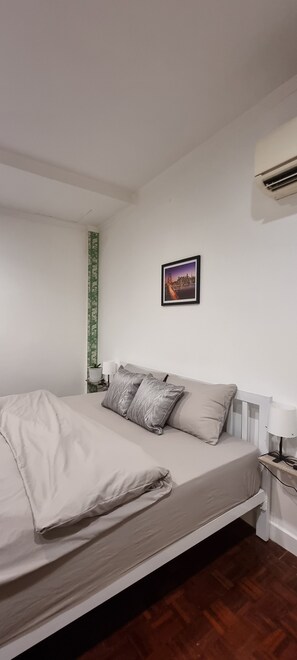 1 غرفة نوم ومكواة/لوح كي وواي فاي وملاءات أسرّة