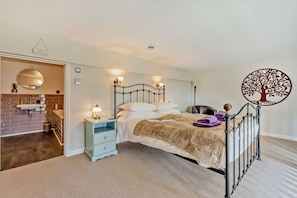 1 chambre, lit parapluie, Wi-Fi, draps fournis
