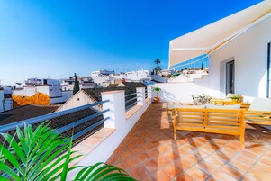 Exclusive Penthouse | Terrace/patio
