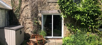 Self catering studio in Corbridge. Sleep 2 (singles or double bed), Dog Friendly