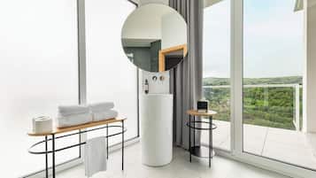 ์ํผ๋ฆฌ์ด๋ฃธ, ๋ฐ์ฝ๋, ์ฐ ์ ๋ง | ์์ค | ์ค์ ์์ค, ํค์ด๋๋ผ์ด์ด, ์ฌ๋ฆฌํผ, ํ์