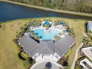 Exterior - Experience Hollywood Glamour for 30 Guest Stars! Mega Vacation Mansion! (Kissimmee)