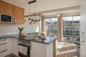 基础公寓, 1 张大床和 1 张沙发床 | 私人厨房 | 微波炉、烤箱、炉灶、洗碗机