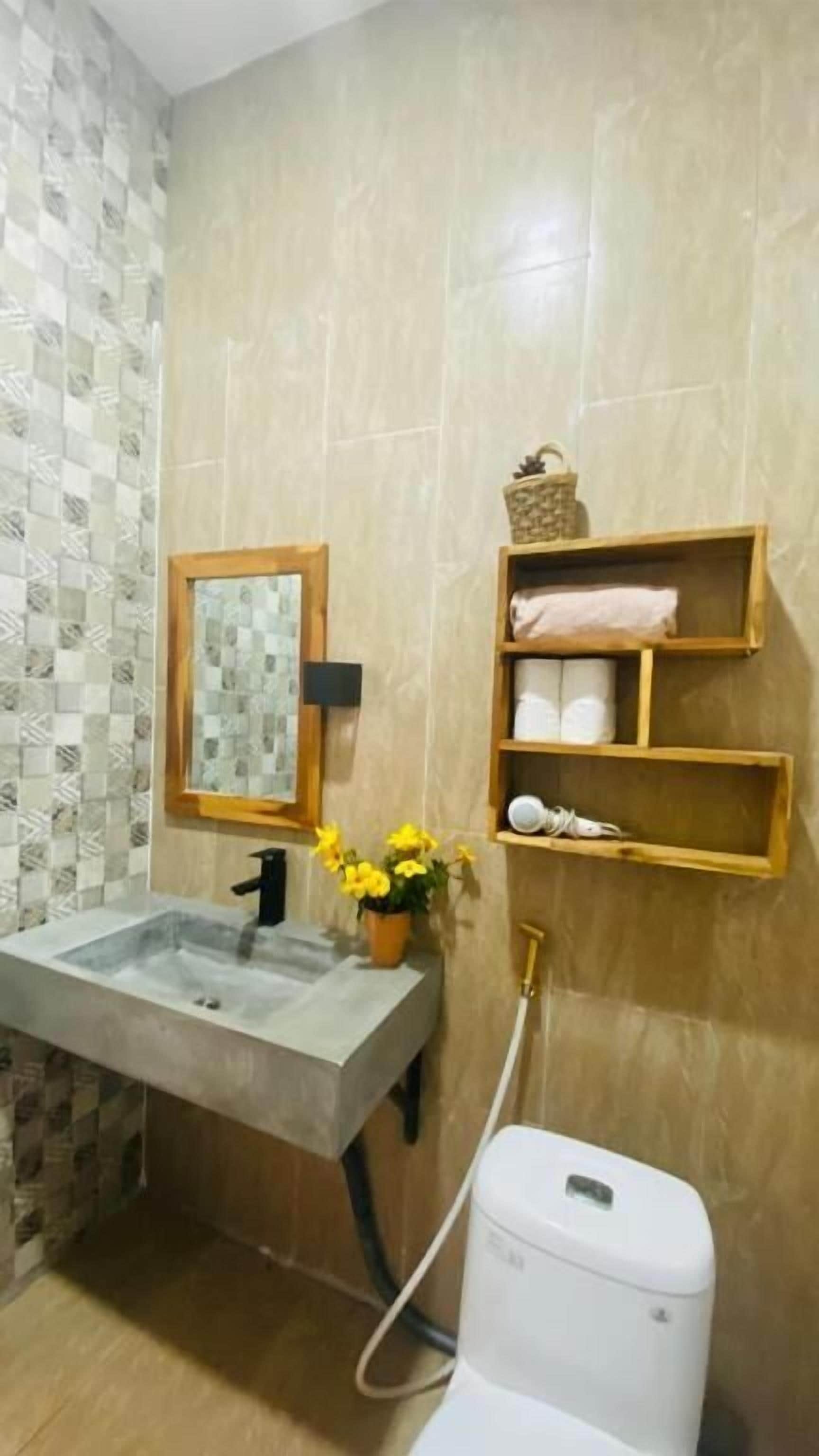 Habitación básica | Baño | Zapatillas