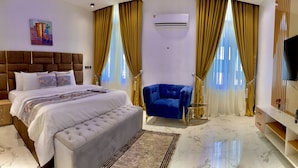 ملاءات من القطن المصري وأغطية فراش متميزة وأسرّة تيمبور بديك