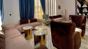 2 من البارات/الاستراحات، بار على حمام السباحة