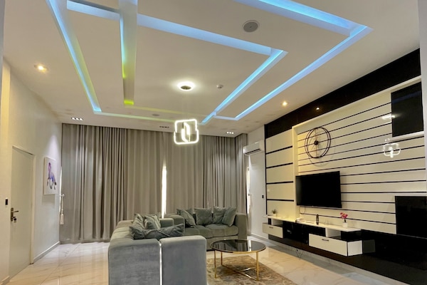 Family Suite, 2 Bedrooms, City View | Living area | Flat-screen TV, video-game console, Netflix, DVD player