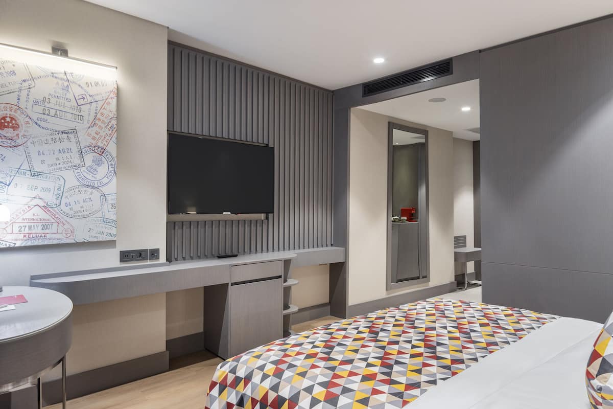 Minibar, in-room safe, desk, blackout drapes