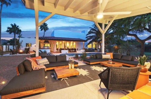 Serene Home | Heated Pool & Games