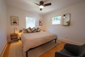 3 habitaciones, tabla de planchar con plancha y wifi gratis