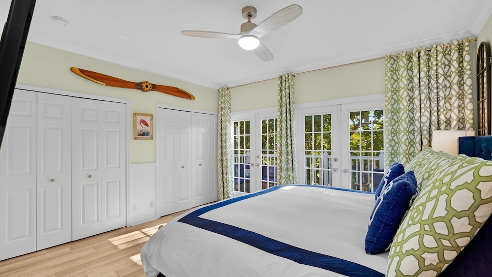 **TRUMAN’S TROVE THE ANNEX** Private Home & Pool + LAST KEY SERVICES… Key West Vrbo