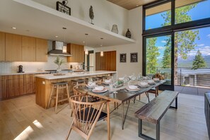 Dining - Twin Tips At Northstar - TLUXP (Truckee)