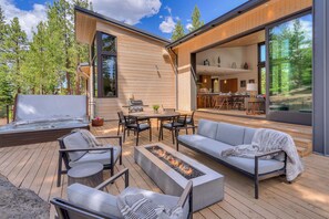 Outdoor dining - Twin Tips At Northstar - TLUXP (Truckee)