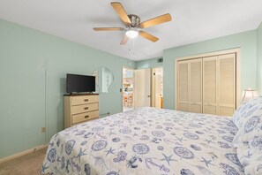 2 makuuhuonetta, silitysrauta/-lauta, ilmainen Wi-Fi, vuodevaatteet