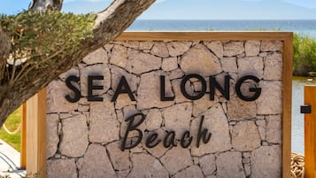Playa privada, traslado desde/hacia la playa gratis
