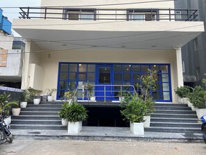 Front of property - F9 Hotels (New Delhi)