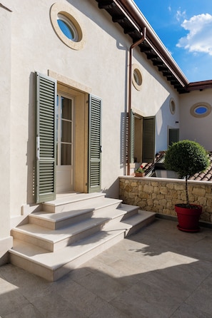 Habitación estándar doble, 1 cama de matrimonio | Terraza o patio